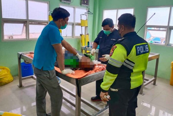 Nahas, Pria Paruh Baya di Sidoarjo, Meninggal Dunia Usai Tabrak Motor di Depannya Nahas, Pria Paruh Baya di Sidoarjo, Meninggal Dunia Usai Tabrak Motor di Depannya