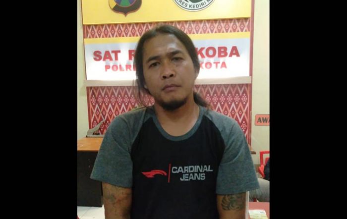 Edarkan Sabu-sabu, Lelaki Gondrong asal Banyakan Ditangkap Polisi Edarkan Sabu-sabu, Lelaki Gondrong asal Banyakan Ditangkap Polisi