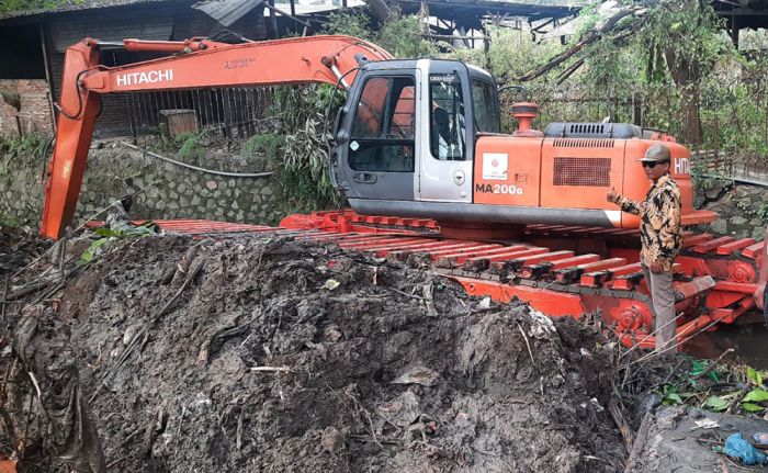 Atasi Banjir, BBWS Brantas Normalisasi Sungai Legok Atasi Banjir, BBWS Brantas Normalisasi Sungai Legok