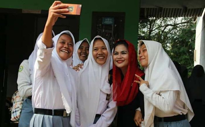 Berani Ajukan Pendidikan Gratis, Bupati dan Wali Kota Puji Gus Ipul-Puti Soekarno Berani Ajukan Pendidikan Gratis, Bupati dan Wali Kota Puji Gus Ipul-Puti Soekarno