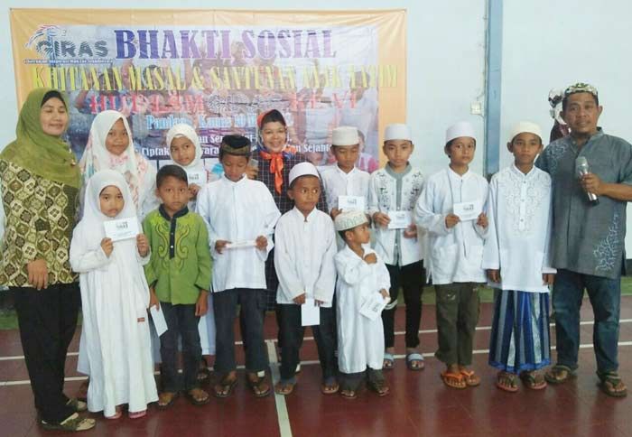 LSM Giras Pasuruan Gelar Khitanan Tahun Keenam LSM Giras Pasuruan Gelar Khitanan Tahun Keenam