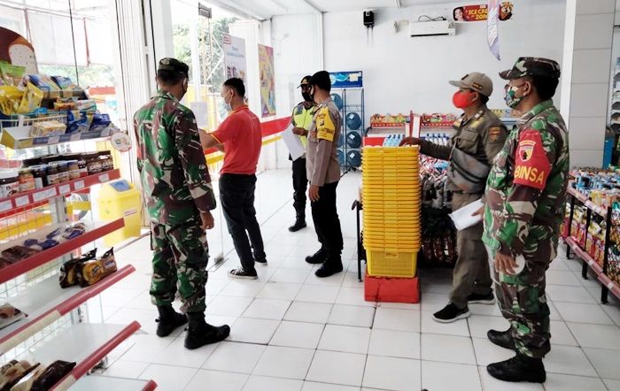 Sosialisasi PPKM Belum Maksimal, Pelaku Usaha di Ngawi Tak Tahu Batasan Jam Operasional Sosialisasi PPKM Belum Maksimal, Pelaku Usaha di Ngawi Tak Tahu Batasan Jam Operasional