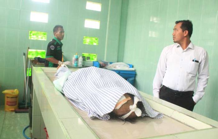 Kepergok Pemilik Rumah, Maling di Ngawi Tewas Diamuk Warga Kepergok Pemilik Rumah, Maling di Ngawi Tewas Diamuk Warga