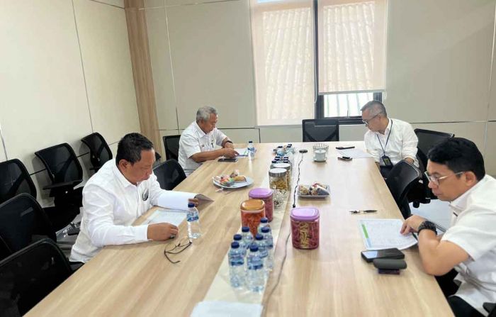 Kantah Kabupaten Pasuruan Ikuti Rapat soal Efisiensi Belanja dalam Pelaksanaan APBN 2025 Kantah Kabupaten Pasuruan Ikuti Rapat soal Efisiensi Belanja dalam Pelaksanaan APBN 2025