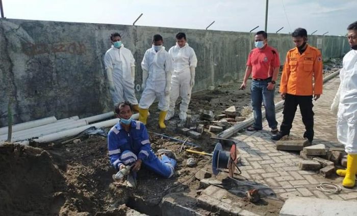 Pasien Covid-19 Melarikan Diri Saat Dirawat di RSUD Bojonegoro, Sembunyi di Saluran Air