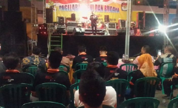 KPU Bangkalan Sosialisasi Coblosan Lewat Pagelaran Seni KPU Bangkalan Sosialisasi Coblosan Lewat Pagelaran Seni