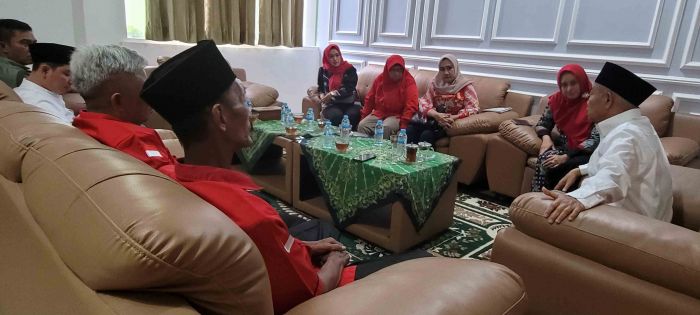 Datangi Gus Barra, Tim Penjaringan Cabup PDIP Mojokerto: Kami Buka Pintu Seluas-Luasnya