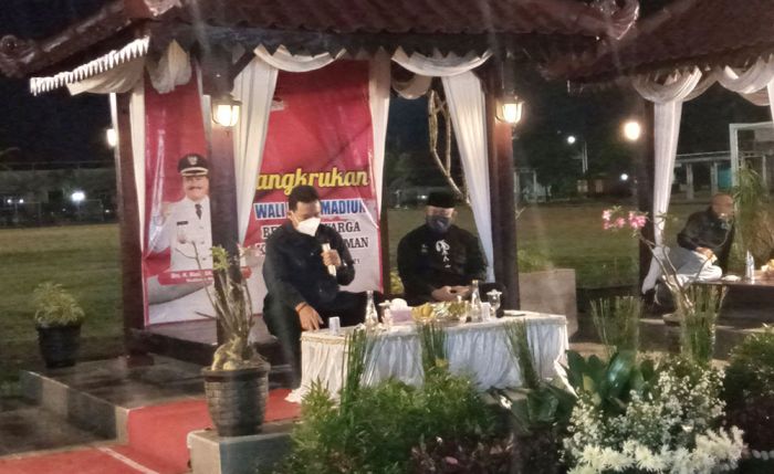 Tampung Aspirasi Warga, Wali Kota Madiun Gelar Cangkrukan di Foodcourt Kelurahan Taman