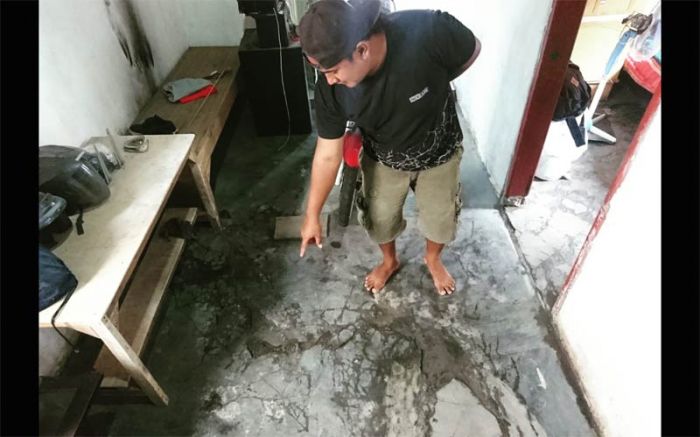 Rumah Warga di Tanggulangin Retak-retak, Diduga Akibat Amblesnya Tanggul Lumpur Lapindo Rumah Warga di Tanggulangin Retak-retak, Diduga Akibat Amblesnya Tanggul Lumpur Lapindo
