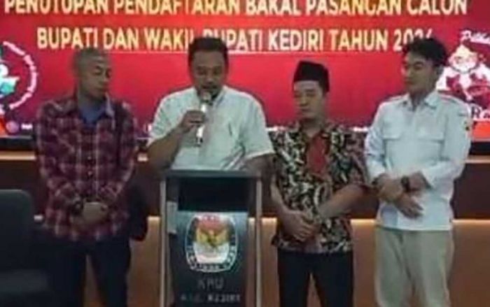 Pasangan Dhito-Dewi akan Jalani Tes Kesehatan di RS Syaiful Anwar Malang Senin Besok Pasangan Dhito-Dewi akan Jalani Tes Kesehatan di RS Syaiful Anwar Malang Senin Besok
