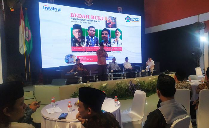 Bedah Buku Bedah Buku