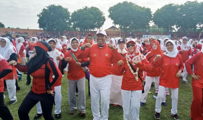 Polemik Iuran Kaos Rp 85 Ribu, Belum Semua Guru Terima Kaos Polemik Iuran Kaos Rp 85 Ribu, Belum Semua Guru Terima Kaos