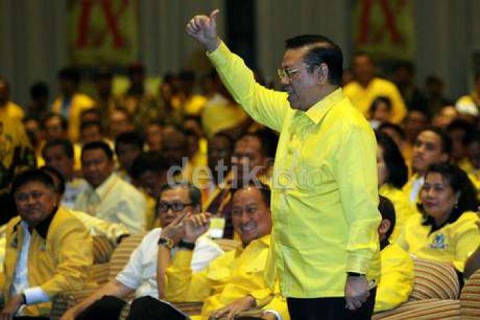 Golkar Kubu Agung Yakin Jokowi Berani Lepas dari Mega-Paloh Golkar Kubu Agung Yakin Jokowi Berani Lepas dari Mega-Paloh