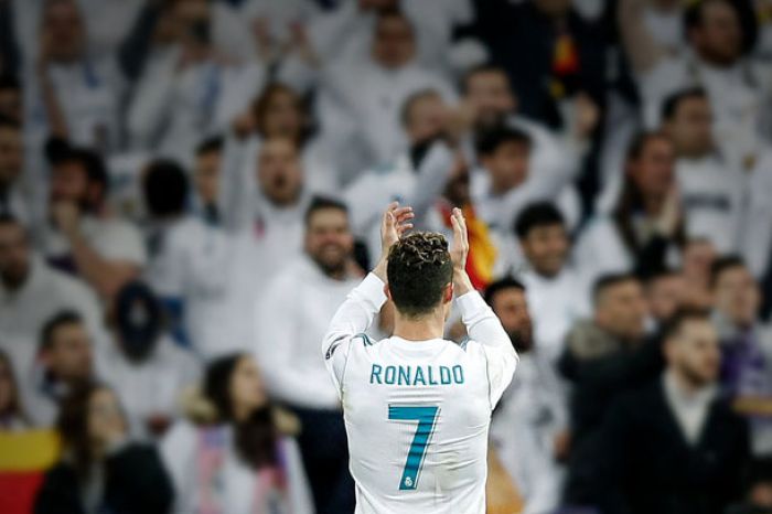 10 Pemain dengan Penampilan Terbanyak di Liga Champions 10 Pemain dengan Penampilan Terbanyak di Liga Champions