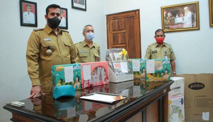 Cegah Gratifikasi, Wali Kota Habib Hadi Kembalikan Bingkisan Kelahiran Bayinya ke Inspektorat