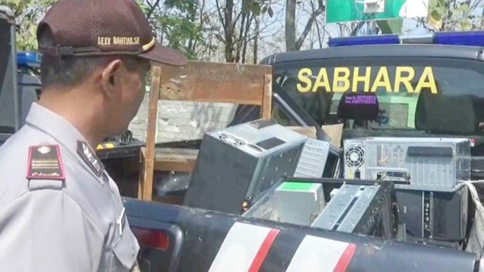 ​SMPN 2 Bareng Jombang Dibobol Maling, Puluhan Barang Elektronik Raib