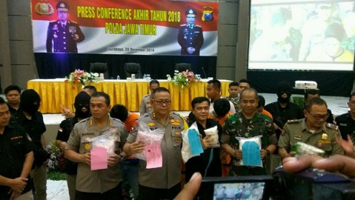 Akhir Tahun, Polda Jatim Ungkap Penyelundupan Narkoba 10 Kg Akhir Tahun, Polda Jatim Ungkap Penyelundupan Narkoba 10 Kg