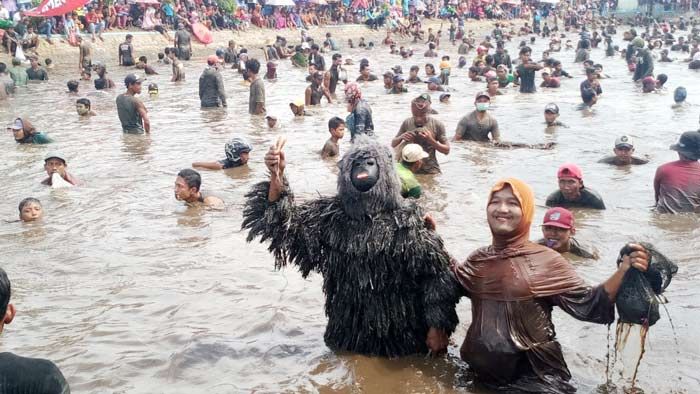Ramaikan Gemarikan di Tuban, Ratusan Warga Merakurak Ikuti Lomba Ramaikan Gemarikan di Tuban, Ratusan Warga Merakurak Ikuti Lomba