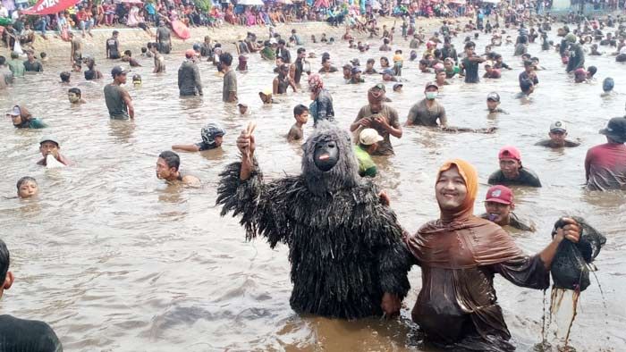 Ramaikan Gemarikan di Tuban, ​Ratusan Warga Merakurak Ikuti Lomba 