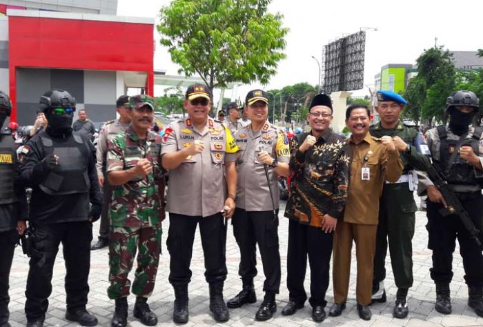 Kapolda Pastikan Jatim Kondusif Jelang Tahun Baru 2019 Kapolda Pastikan Jatim Kondusif Jelang Tahun Baru 2019