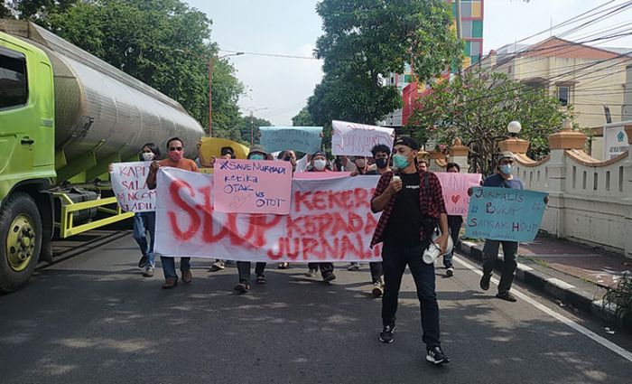 Forum Wartawan Sidoarjo Tuntut Polisi Usut Pelaku Penganiayaan Jurnalis Tempo