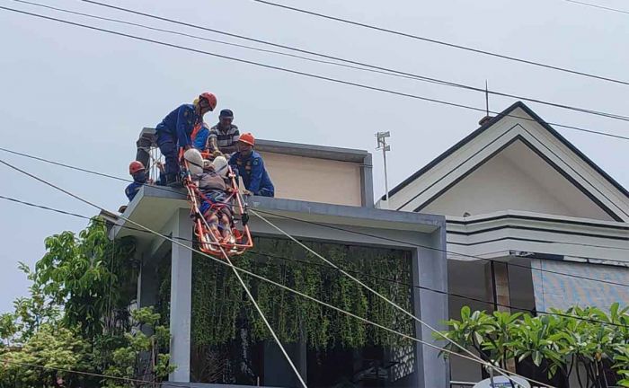 Tukang di Sidoarjo Tersengat Listrik Tegangan Tinggi, Begini Kronologinya