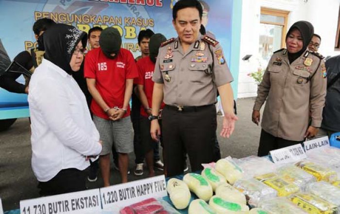 Cara Wali Kota Menanggulangi Narkoba untuk Warga Surabaya Cara Wali Kota Menanggulangi Narkoba untuk Warga Surabaya