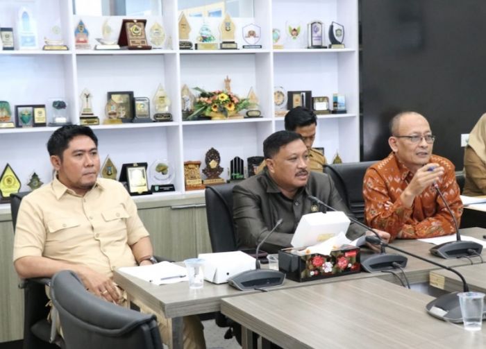 Fasilitasi Gubernur Terkait Rarperda Gresik Sudah Turun, Pemecahan BPPKAD Tinggal Tunggu Waktu Fasilitasi Gubernur Terkait Rarperda Gresik Sudah Turun, Pemecahan BPPKAD Tinggal Tunggu Waktu