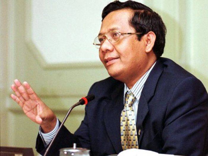 Negara Kacau, Mahfud MD Siap Ayunkan Pedang Keadilan Negara Kacau, Mahfud MD Siap Ayunkan Pedang Keadilan