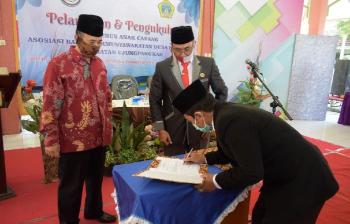 Terpapar Covid-19, Camat Ujungpangkah Gresik Meninggal, Istri dan Anak Isolasi Terpapar Covid-19, Camat Ujungpangkah Gresik Meninggal, Istri dan Anak Isolasi
