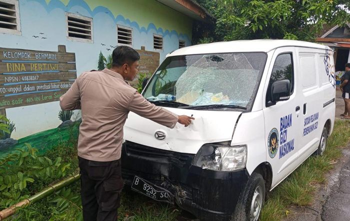Ngebut di Jalan Sempit, Mobil Operasional MBG Tabrak Pasutri di Senori Tuban