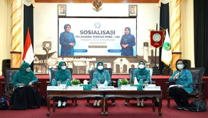Ketua TP PKK Kota Pasuruan Sosialisasikan PHBS-LBS Ketua TP PKK Kota Pasuruan Sosialisasikan PHBS-LBS