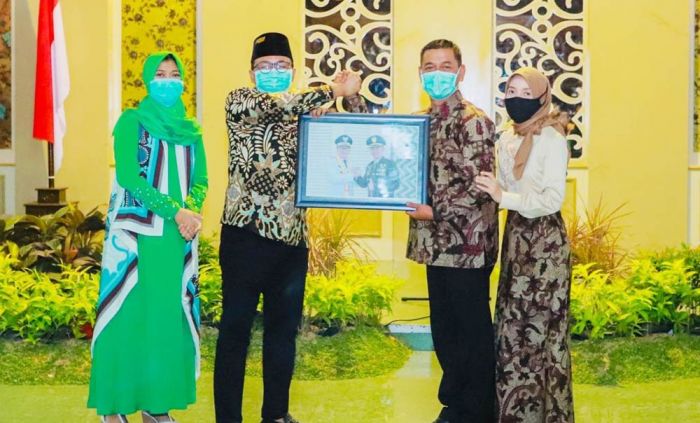 Bupati Gelar Pisah Sambut Dandim 0826/Pamekasan di Mandhapa Agung Ronggosukowati Bupati Gelar Pisah Sambut Dandim 0826/Pamekasan di Mandhapa Agung Ronggosukowati