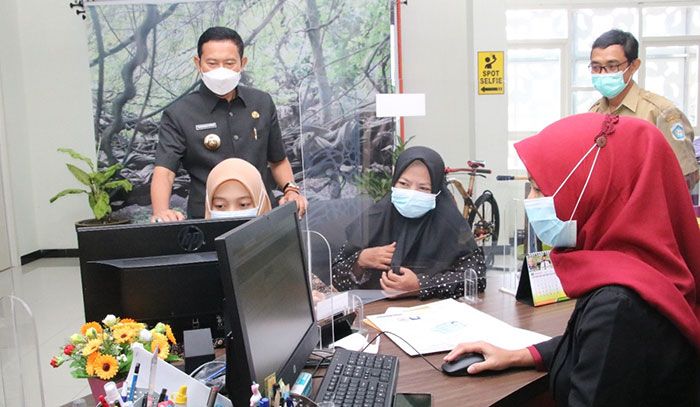 MPP Lamongan Raih Penghargaan Pelayanan Prima Kategori A MPP Lamongan Raih Penghargaan Pelayanan Prima Kategori A