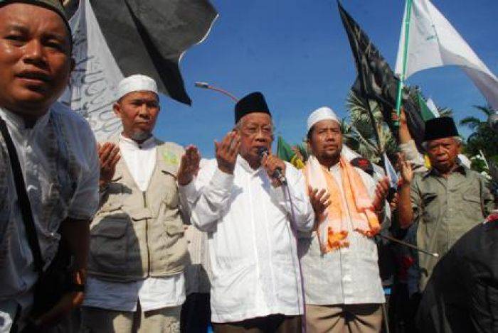 Syukuri Penutupan Dolly, Ribuan Umat Islam Gelar Tabligh Akbar Syukuri Penutupan Dolly, Ribuan Umat Islam Gelar Tabligh Akbar