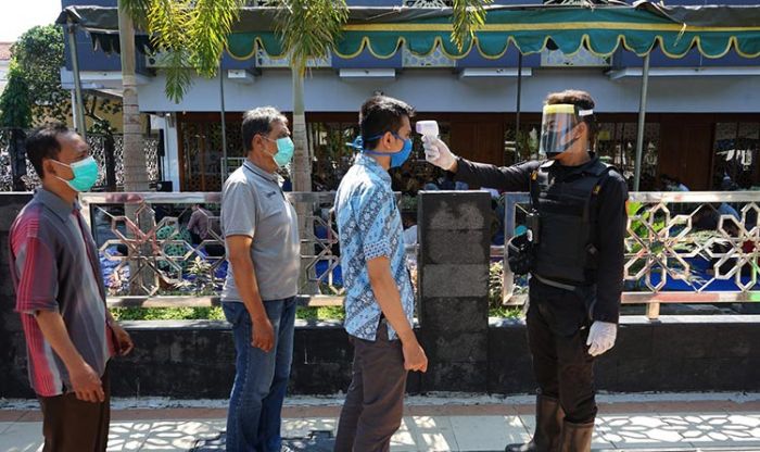Perdana Pasca PSBB, Masjid Al Muhajirin Pemkot Mulai Gelar Salat Jumat Perdana Pasca PSBB, Masjid Al Muhajirin Pemkot Mulai Gelar Salat Jumat