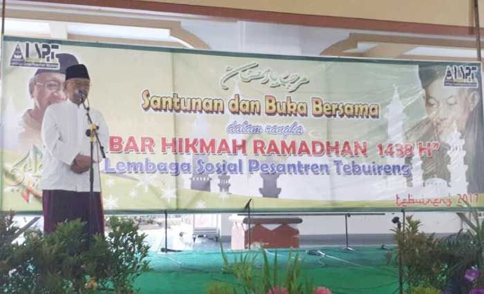 Bukber dengan Ratusan Anak Yatim dan Fakir Miskin, Gus Solah Ingatkan Pentingnya Sedekah Bukber dengan Ratusan Anak Yatim dan Fakir Miskin, Gus Solah Ingatkan Pentingnya Sedekah