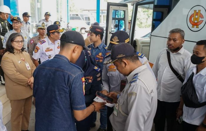 Jelang Mudik Lebaran, Pj Wali Kota Kediri Pantau Ramp Check di Terminal Tamanan dan Kunjungi Stasiun