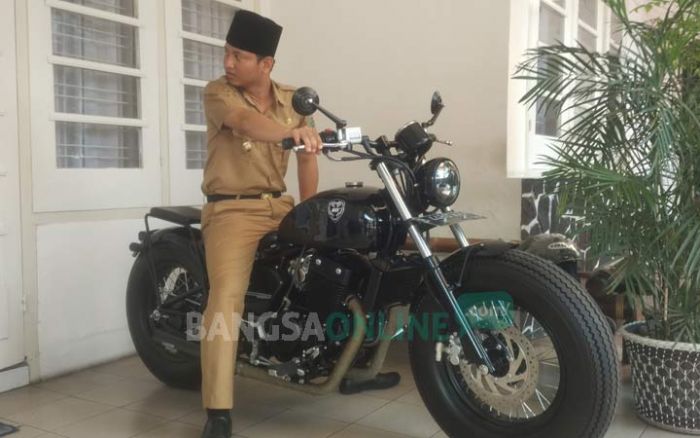 Terinspirasi oleh Jokowi, Plt Bupati Trenggalek Gus Ipin Ikutan Hobi Motor Gede