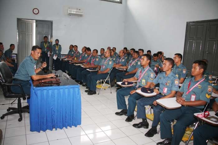 Tingkatkan Kemampuan Prajurit, Koarmatim Gelar Pelatihan dan Teknisi Alkom Pos Tempur