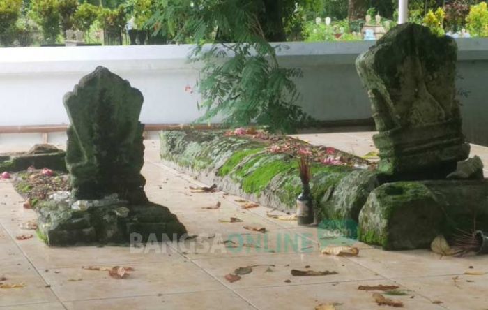 Benda Cagar Budaya di Area Makam Ki Ageng Menak Sopal Hilang Benda Cagar Budaya di Area Makam Ki Ageng Menak Sopal Hilang