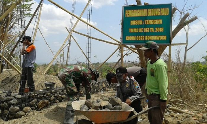 TMMD Bondowoso, Prajurit Bangun PAUD untuk Masyarakat TMMD Bondowoso, Prajurit Bangun PAUD untuk Masyarakat