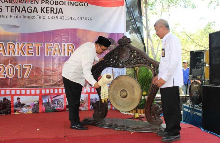 Tekan Angka Pengangguran dan Kemiskinan, Pemkab Probolinggo Gelar Job Fair Market (JMF) Tekan Angka Pengangguran dan Kemiskinan, Pemkab Probolinggo Gelar Job Fair Market (JMF)