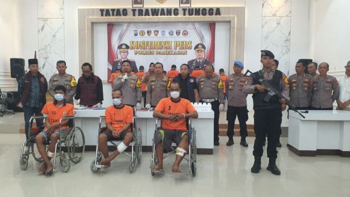 Sempat Melawan, 3 dari 6 Tersangka Curanmor di Pamekasan Dihadiahi Timah Panas oleh Polisi Sempat Melawan, 3 dari 6 Tersangka Curanmor di Pamekasan Dihadiahi Timah Panas oleh Polisi