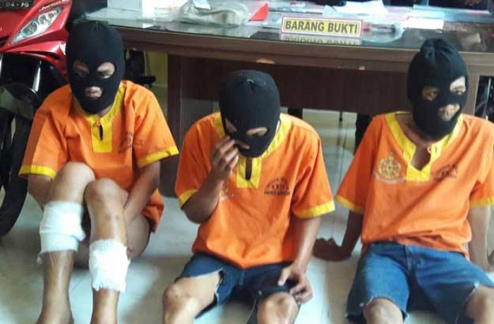 Kawanan Spesialis Pencuri Uang Nasabah Bank di Lamongan Didor Polisi Kawanan Spesialis Pencuri Uang Nasabah Bank di Lamongan Didor Polisi