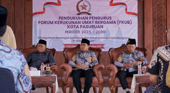 FKUB Kota Pasuruan 2025-2030 Resmi Dikukuhkan, Adi Wibowo Tekankan Harmoni dan Literasi Digital FKUB Kota Pasuruan 2025-2030 Resmi Dikukuhkan, Adi Wibowo Tekankan Harmoni dan Literasi Digital