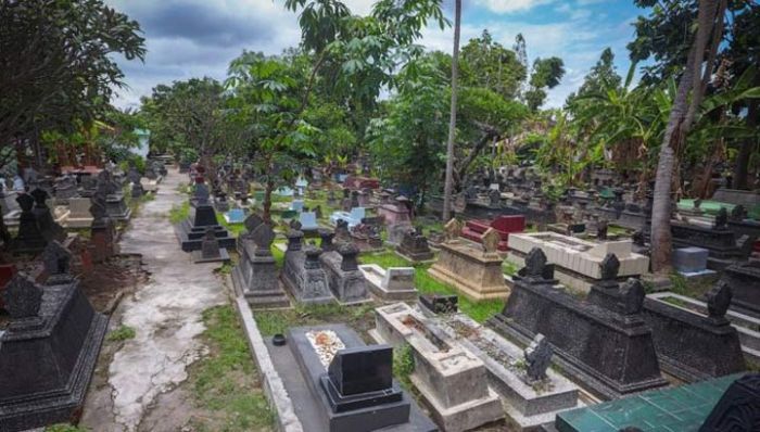 TPU Gadingkasri Penuh Sesak, Warga Pasrah Juru Kunci, Pemkot Malang Siapkan Perluasan