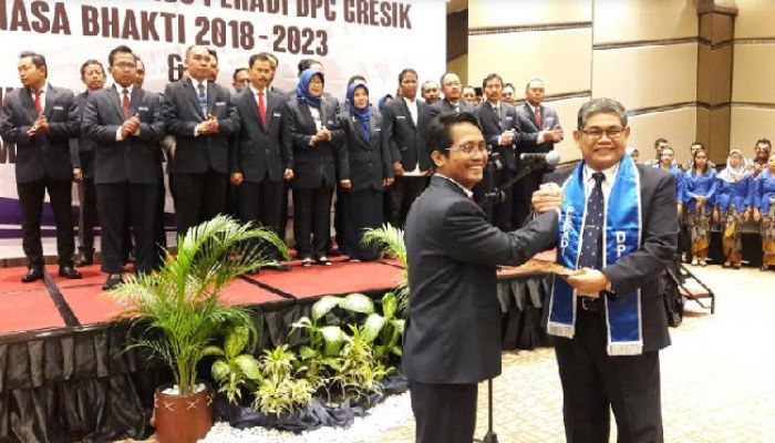 Peradi Gresik Siap Beri Pendampingan Hukum Kades Peradi Gresik Siap Beri Pendampingan Hukum Kades
