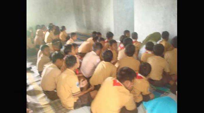 Siswa Tewas di Kali Bodor Nganjuk, Ratusan Murid SDN Banaran 2 Doa Bersama