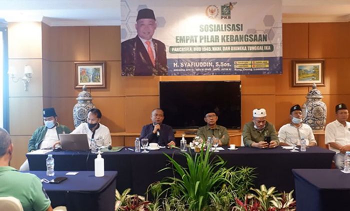 Sosialisasi 4 Pilar, Syafiuddin Minta Masyarakat Terapkan Nilai Kebangsaan dalam Aspek Kehidupan Sosialisasi 4 Pilar, Syafiuddin Minta Masyarakat Terapkan Nilai Kebangsaan dalam Aspek Kehidupan